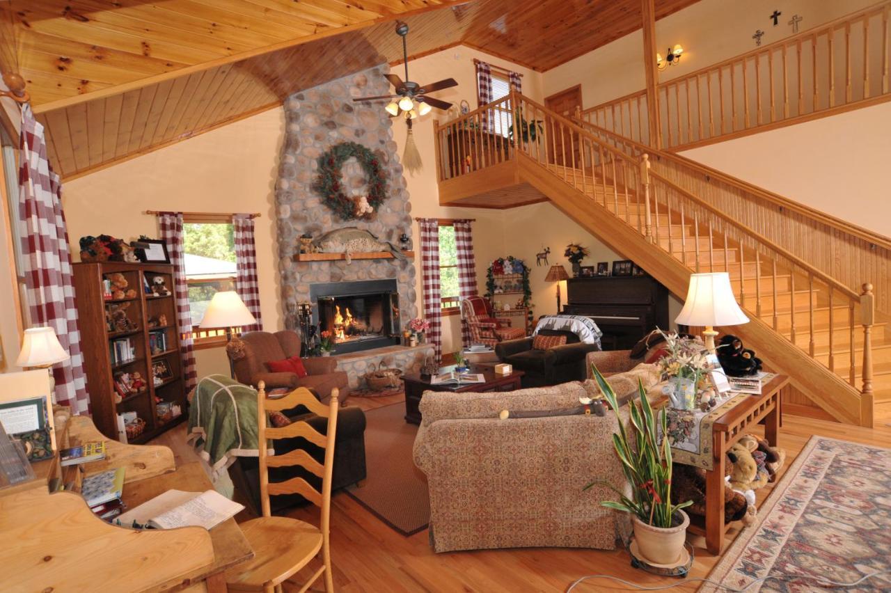 Berry Springs Lodge Sevierville Exterior photo