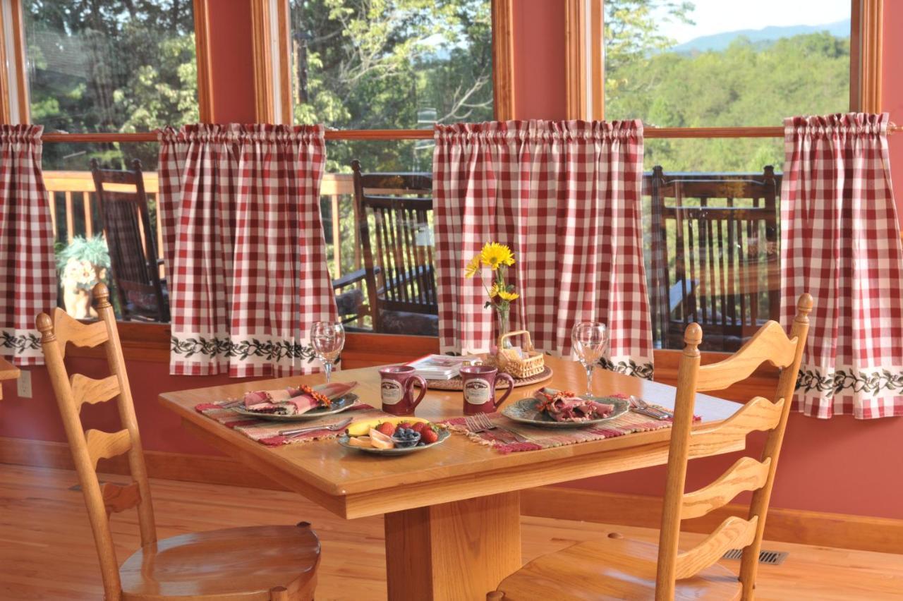 Berry Springs Lodge Sevierville Exterior photo